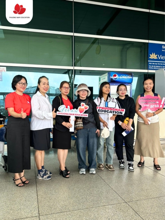  04 bạn du học sinh nhà Phuong Nam Education đã có mặt tại sân bay, sẵn sàng du học nghề Đức ngành Điều dưỡng