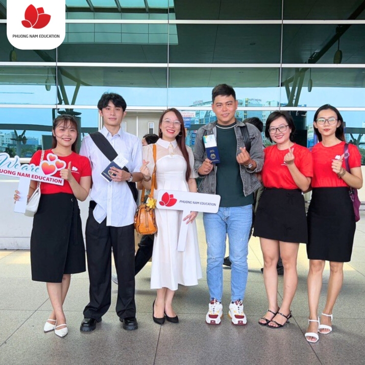 Phuong Nam Education đồng hành cùng hai bạn Danh & Đức trước giờ khởi hành chuyến bay du học nghề Đức ngành Điều dưỡng 
