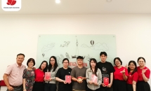 Phuong Nam Education sát cánh cùng bạn Hoàng Thị Thủy trước giờ khởi hành chuyến bay du học nghề Đức ngành Điều dưỡng