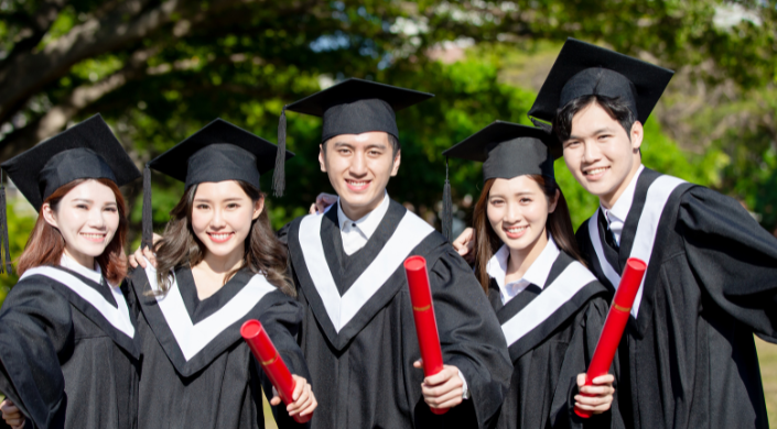 Nhận bằng cấp quốc tế sau khi chuyển đổi văn bằng Điều dưỡng