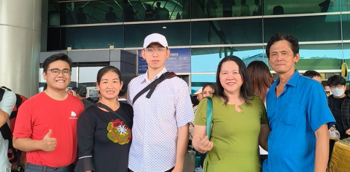 Sát cánh cùng du học sinh Phạm Phú Thịnh trước giờ xuất cảnh du học nghề Đức ngành Thợ mộc 